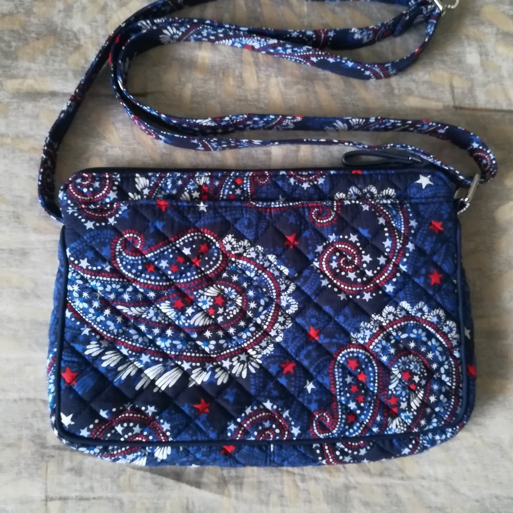 Vera Bradley NWOT crossbody purse. - Picture 3 of 15